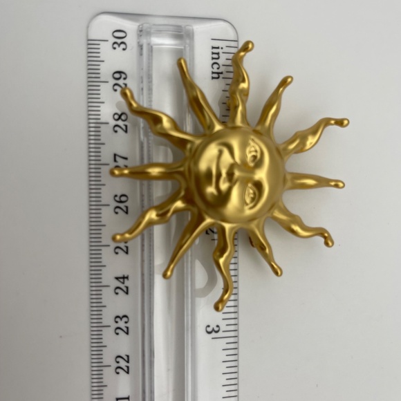 Sun Smile Face Brooch Gold Tone One Size Fits All 3" - Picture 7 of 7